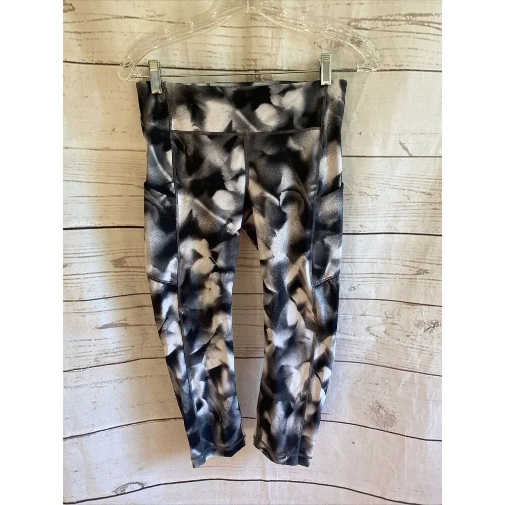 RARE Lululemon  INSPIRE Tight NWOT BLACK CLOUD TIE DYE  6 RUN Crop